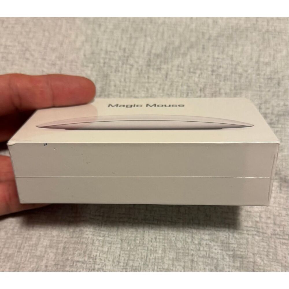 Apple Bluetooth Wireless Laser Magic Mouse A1657 USBC NEW - Picture 5 of 6